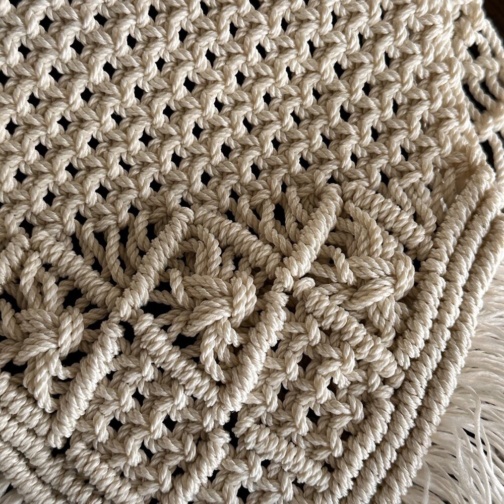 Handmade Boho Cream Macrame Crossbody Purse - Festival Ready Fringe Detail - Picture 6 of 10